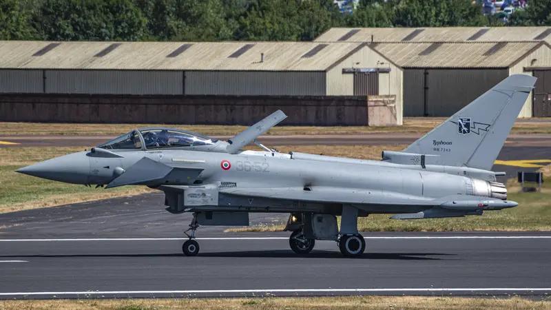 孟加拉国下单12架台风战机中制战机订单未落地：12月9日，孟加拉国与意大利达成