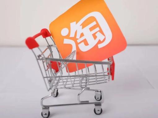 跟做淘宝的老朋友聊天，他们说，女装最大的问题是退货率，这个大家都知道，那男装最大