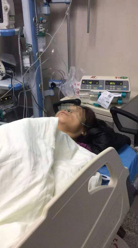 女子灌肠肠子被捅破粪便漏进肚子10月6日，据浙医在线：42岁的李女士平时特别