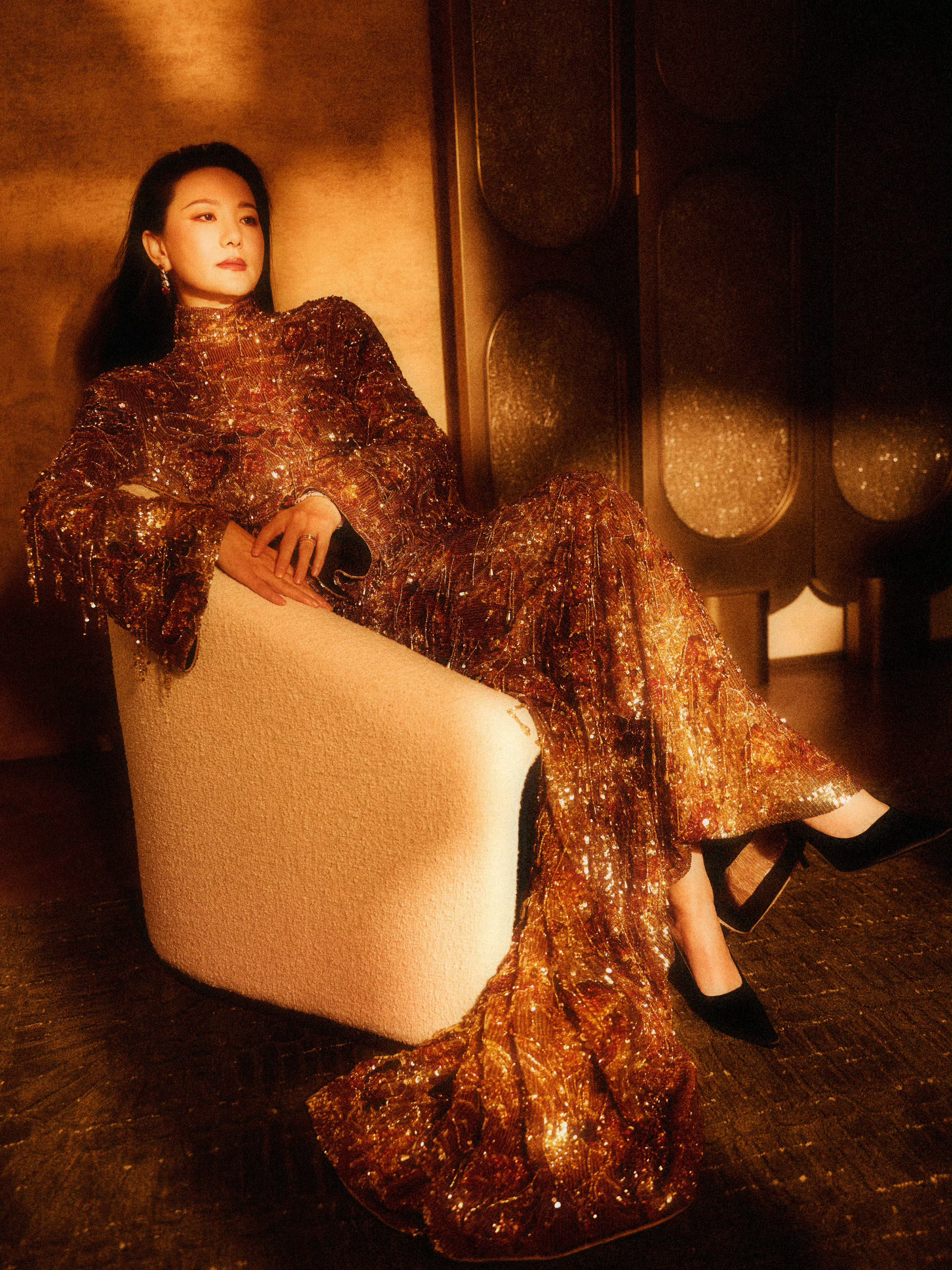 咏梅金鸡奖造型Gucci金裙