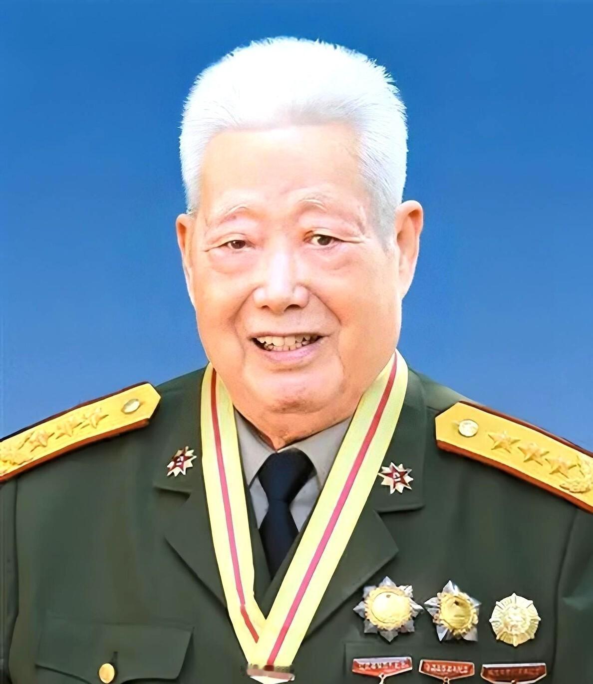 韩先楚把整个海南战役的命门，押在了一个人身上。一个加强团，几千条人命，坐着小木船