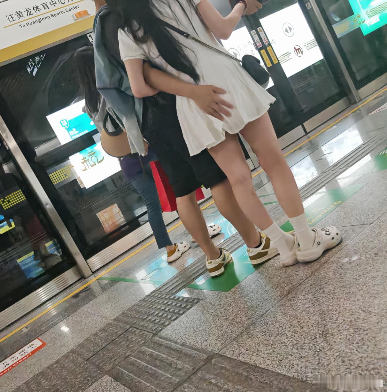 老铁投稿时尚穿搭​​​