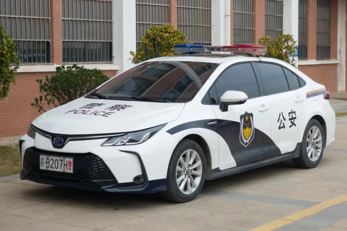 除了公安警车，其他政法单位的警车涂装竟然都是不规范的！根据GA524《2004