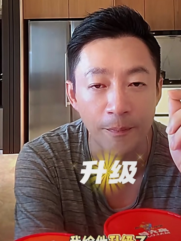 这是汪小菲第一次在直播间里回应，湿粉出现问题的事，虽然已经过去两个多月了……用