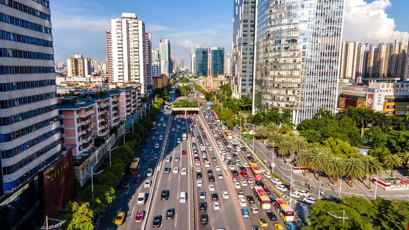 广州大道北的同和与梅花园路段，可谓是全广州拥堵之最。不管是路面行驶