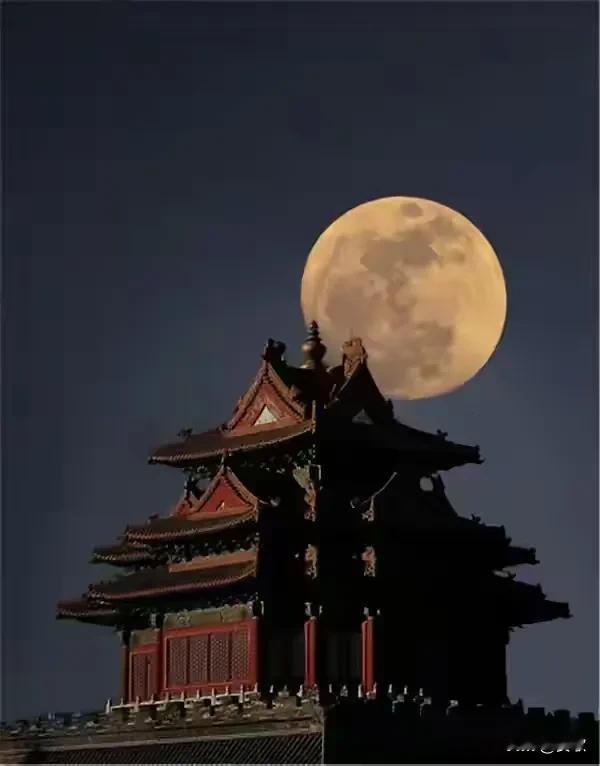 上联:江南烟雨诗如画下联:漠北孤城月似钩横批:风月无边