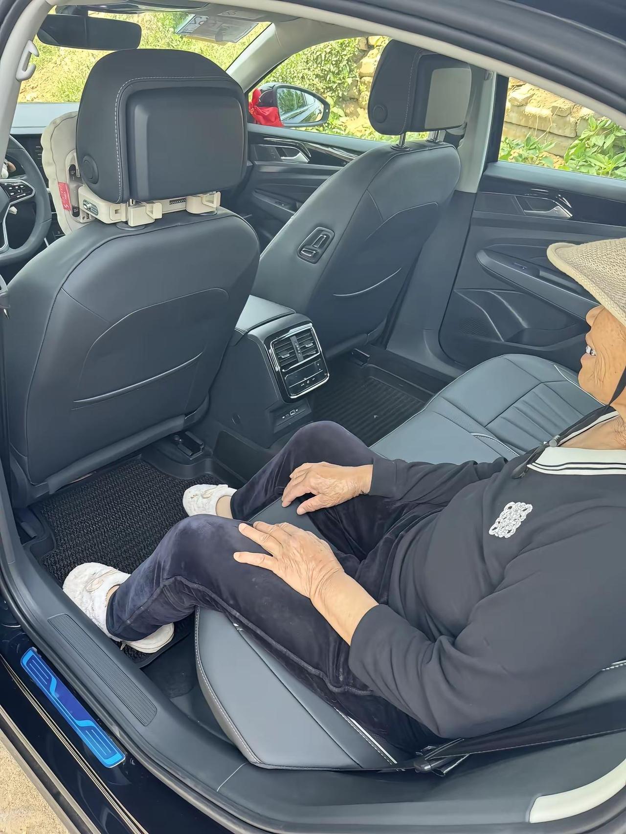 20万的车这一刻值19万帕萨特车友会2024款帕萨特