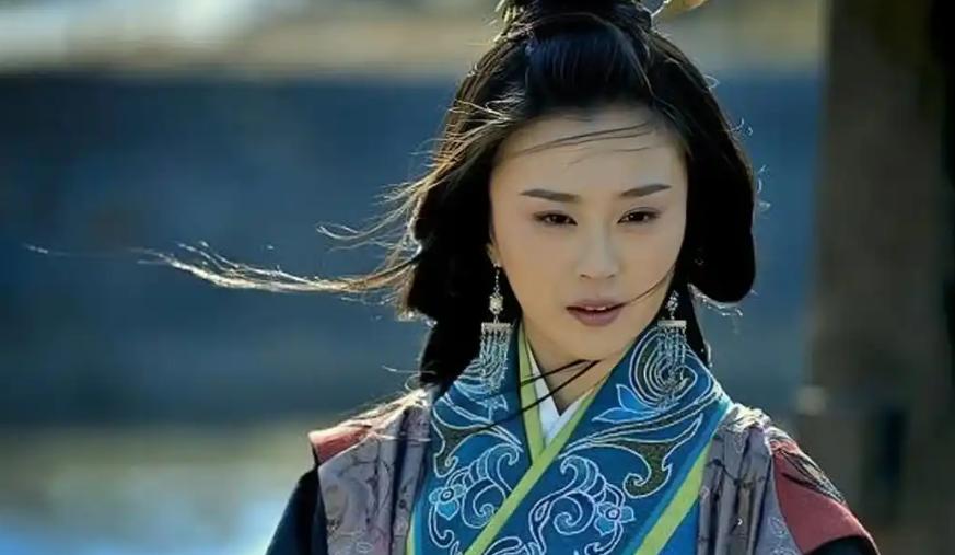 公元200年，孙策被刺死，妻子大乔要以死殉情，但被弟弟孙权拦下“嫂子，大哥临死前