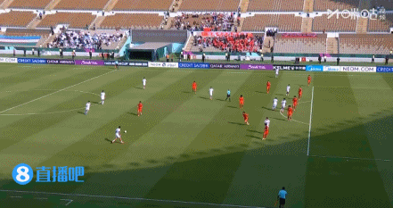 U23亚洲杯淘汰赛国足防守一如既往的稳，25%的控球率防住了乌兹别克斯坦11脚射