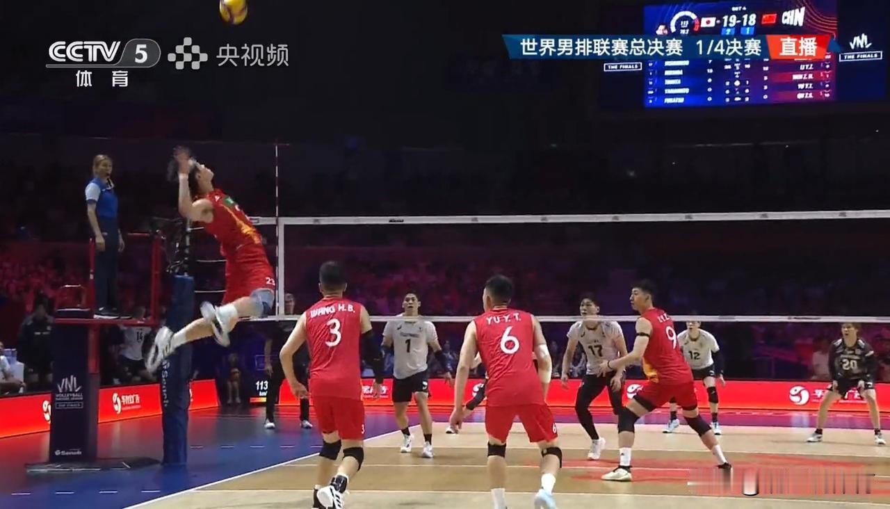 中国男排急需海选接应！坐镇主场的中国队在世联赛1/4决赛中先下一城却被对手连扳三