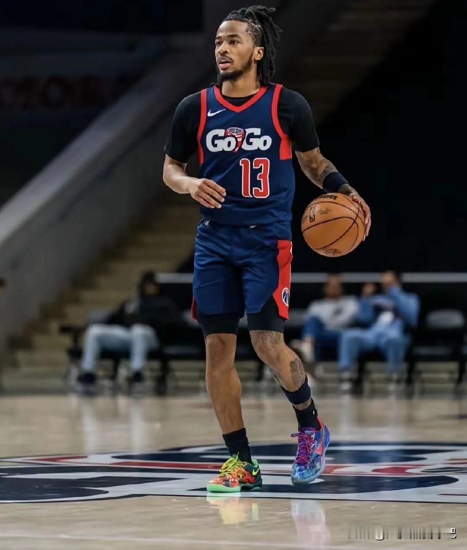 建议辽宁男篮别瞎折腾了，把库珀再签回来吧，这家伙现在在发展联盟还能拿30分，回来