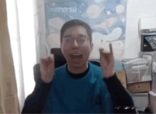 炉石传说昨晚做了个梦，炉石每人送一个神话皮肤和10个金包作为补偿！