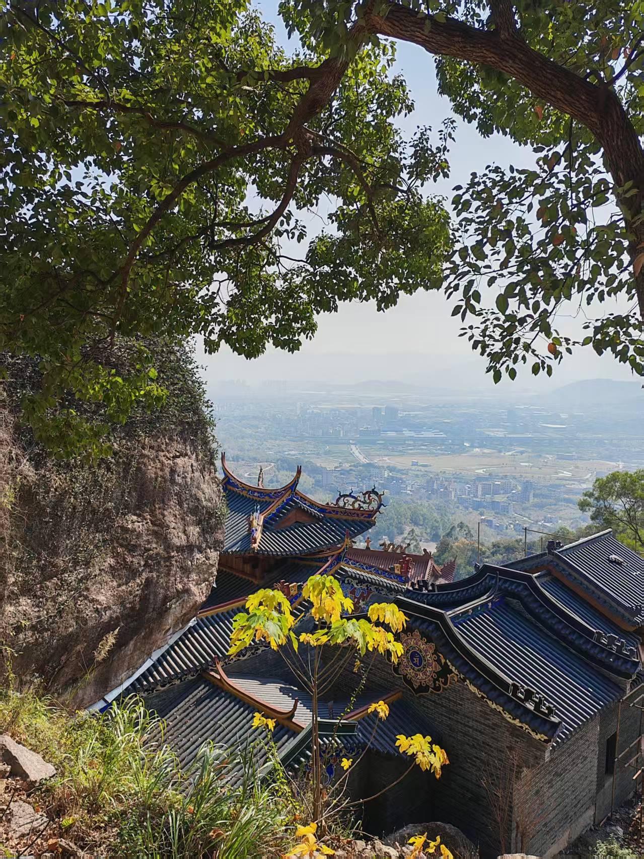 定居福州的N种理由1.福州是一个全球最宜居的walkcity，在福州生活基本上