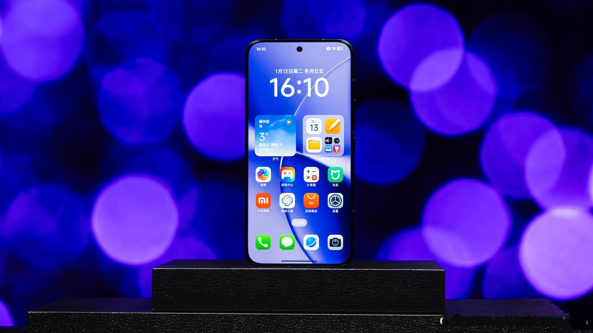 当然，除了首度出现的橙色配色之外，REDMITurbo5Max还保留了最