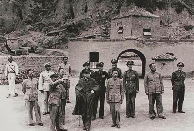 1947年，蒋介石来到延安，问一过路农民：你可见过毛泽东？谁想到，老农民的一番话