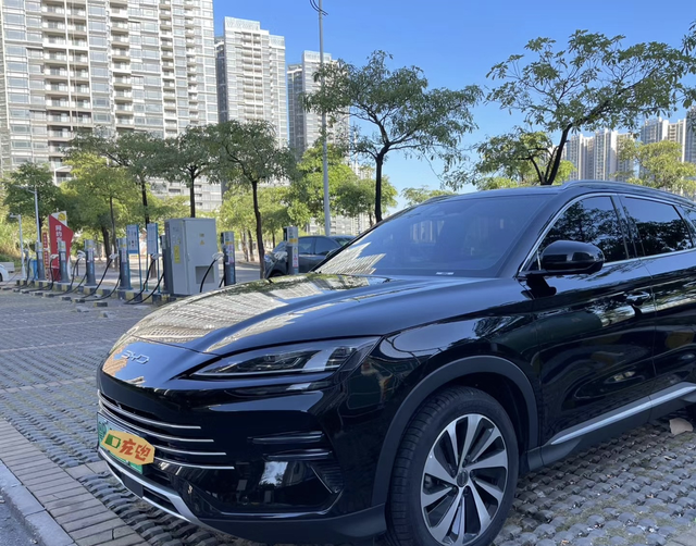 宋plusdmi用车一周感受我是驱逐舰05车主，最近朋友买了一辆宋plusd