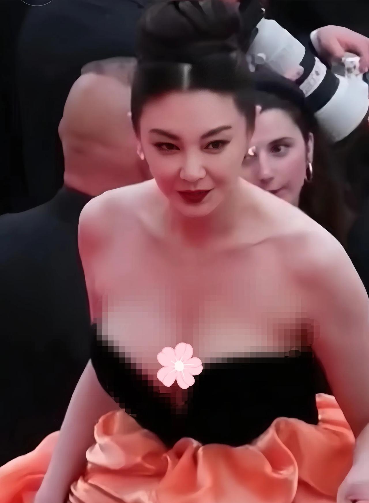 张雨绮要美貌有美貌，要身材有身材，要名气有名气，要钱也有钱，但偏偏她谈一个分一个