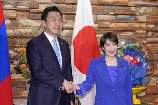 蒙古国这事办的不地道。9月29日，日本首相高市早苗跟蒙古总理奥其尔勒签了一份