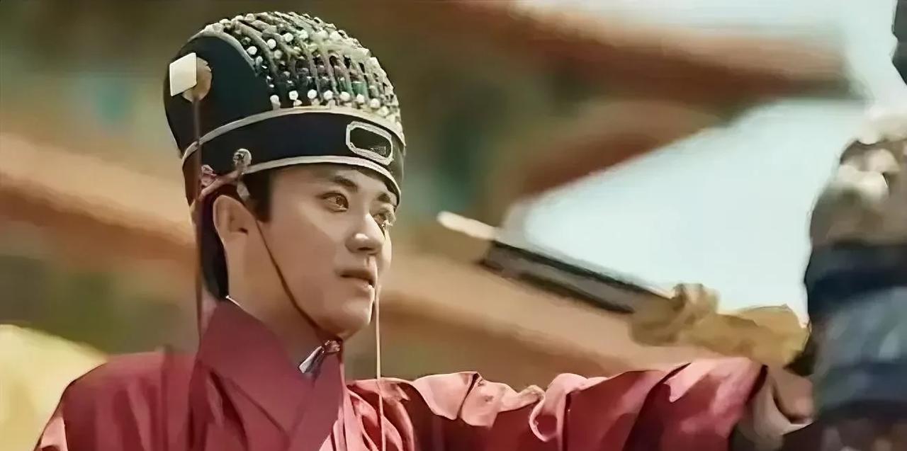 1402年朱棣登基，朝中勋贵很快臣服于朱棣，唯独朱棣的小舅子徐辉祖将自己关在祠堂