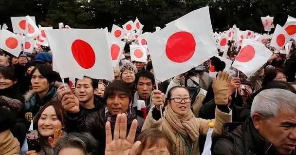 *日本人的思维太奇葩！高市胜选后日本从官方到民间的论调都非常奇怪，认为这次“日本