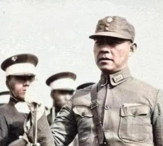 1938年，张自忠手下糟蹋了一个16岁的女孩，于是他命令所有士兵脱裤子检查，结果