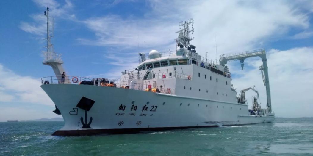 【日议员窜台后，中方调查船抵近琉球群岛，放下不明物体，日本彻底急了】近日，日本