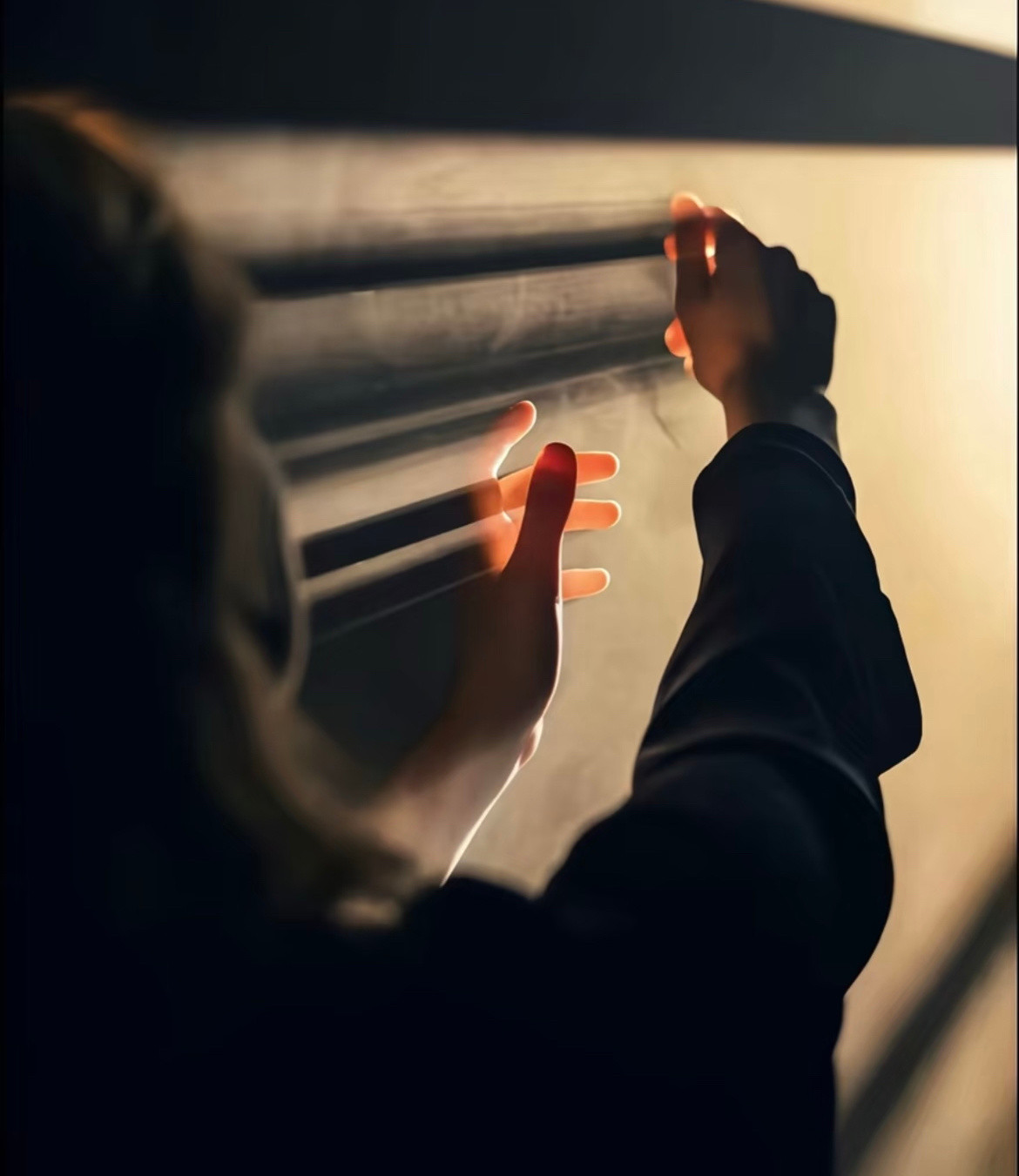 “曾经有人问我喜欢一个人最大的诚意是什么“诚意”这两个字已经很珍贵了在我看来，一