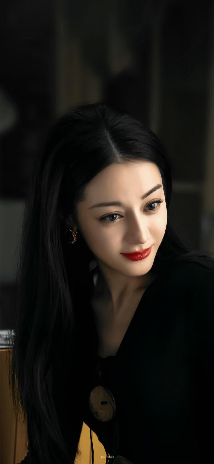 迪丽热巴·𝘿𝙞𝙡𝙧𝙖𝙗𝙖壁纸级写真待收藏