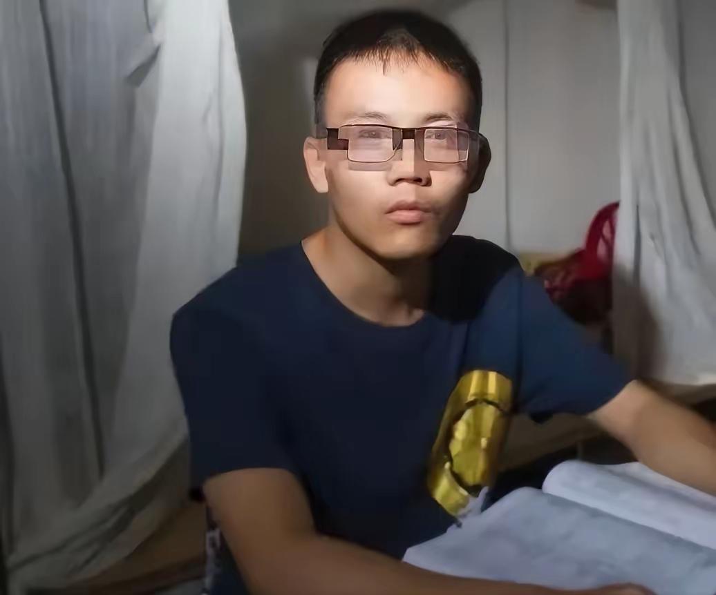 湖南学霸高考故意考239分：三张白卷，藏着寒门最无奈的懂事2015年湖南高