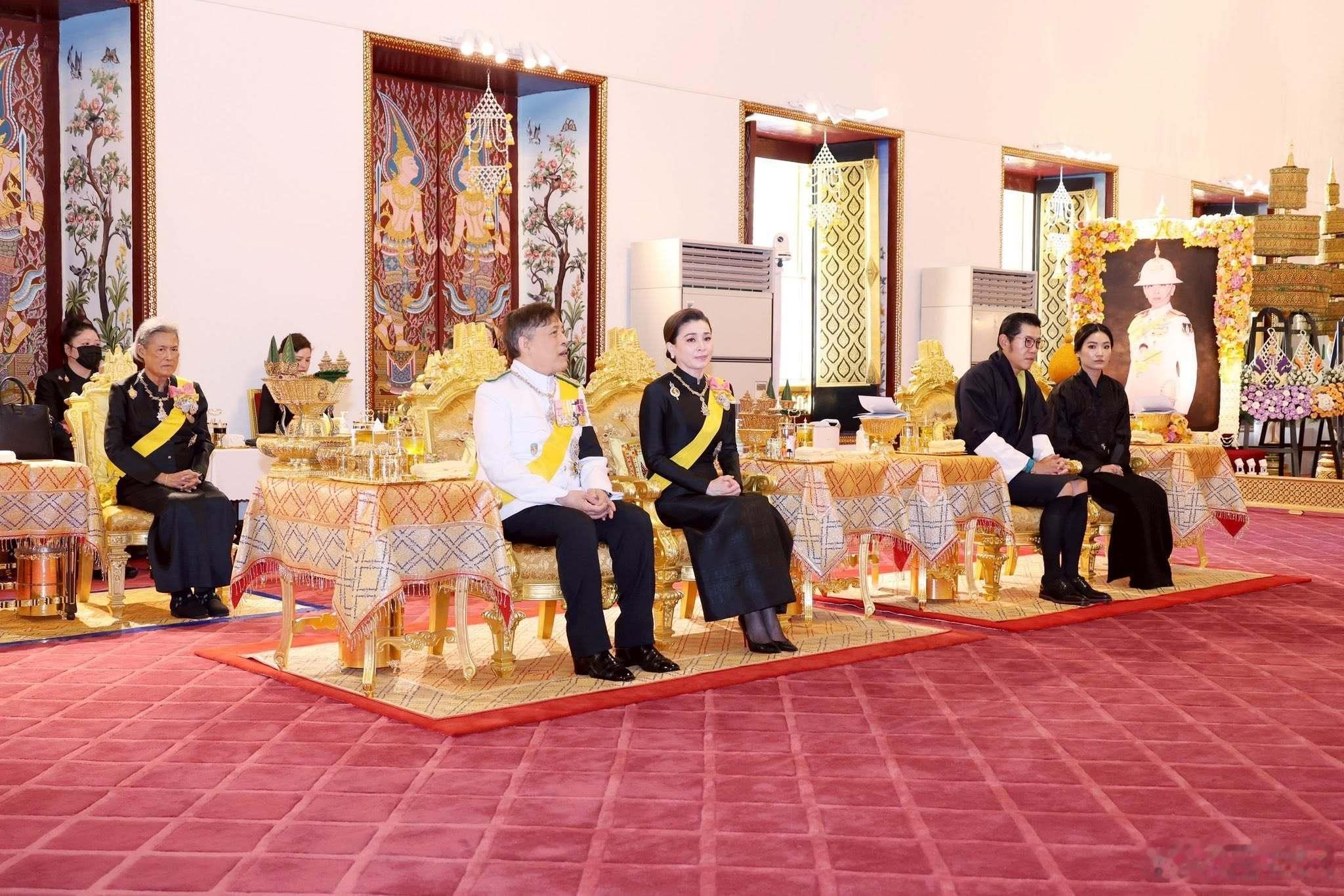 泰国王室🇹🇭6月18日，哇集拉隆功国王和苏提达王后、不丹国王吉格梅·凯萨尔