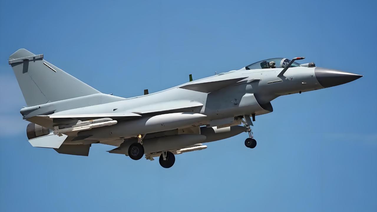 现在终于搞清楚了，为什么歼‑10C迟迟卖不出去，原来各国并不是不想买，而是都在等