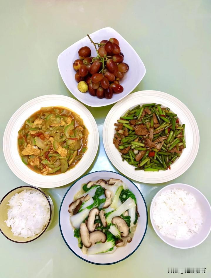 两个人的晚餐，算什么水平？