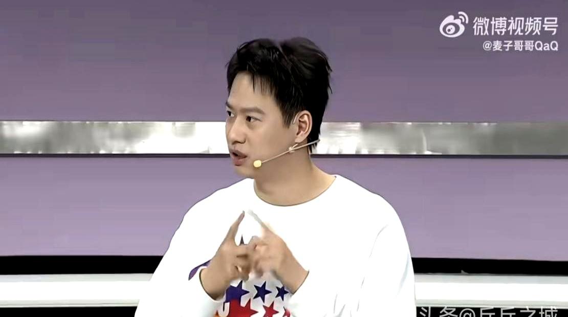 周雨说左手将和樊振东打很难。刚上手你还觉得他的球路挺顺，可越往后打，你才