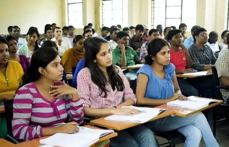 这事该重视起来了！不能放任印度留学生不管！印度留学生确实多了不少。平常