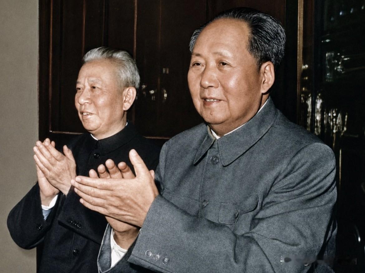 毛主席和刘少奇的分歧到底在哪？很多人习惯把建国初期的一些不同意见，理解成“谁