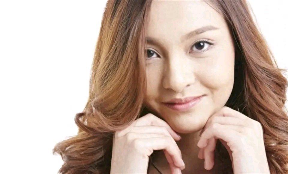 拿下一个女人，别天天联系，别直接给钱，做到这事，女人会很乐意给予她恰到好处的关