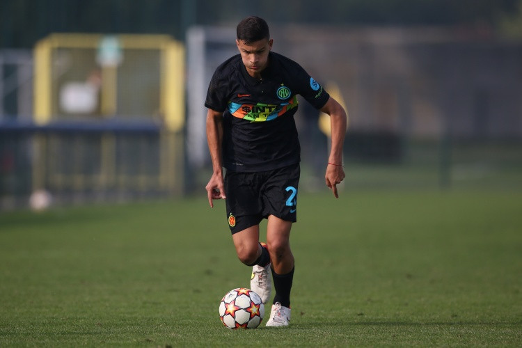 罗马诺: 国米考虑冬窗从热那亚召回卡博尼, 然后换支队伍再次外租