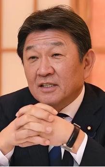 茂木敏冲对中国喊话！这位日本外务大臣就中日对峙发出警告：如果中国再想要揪着历史问