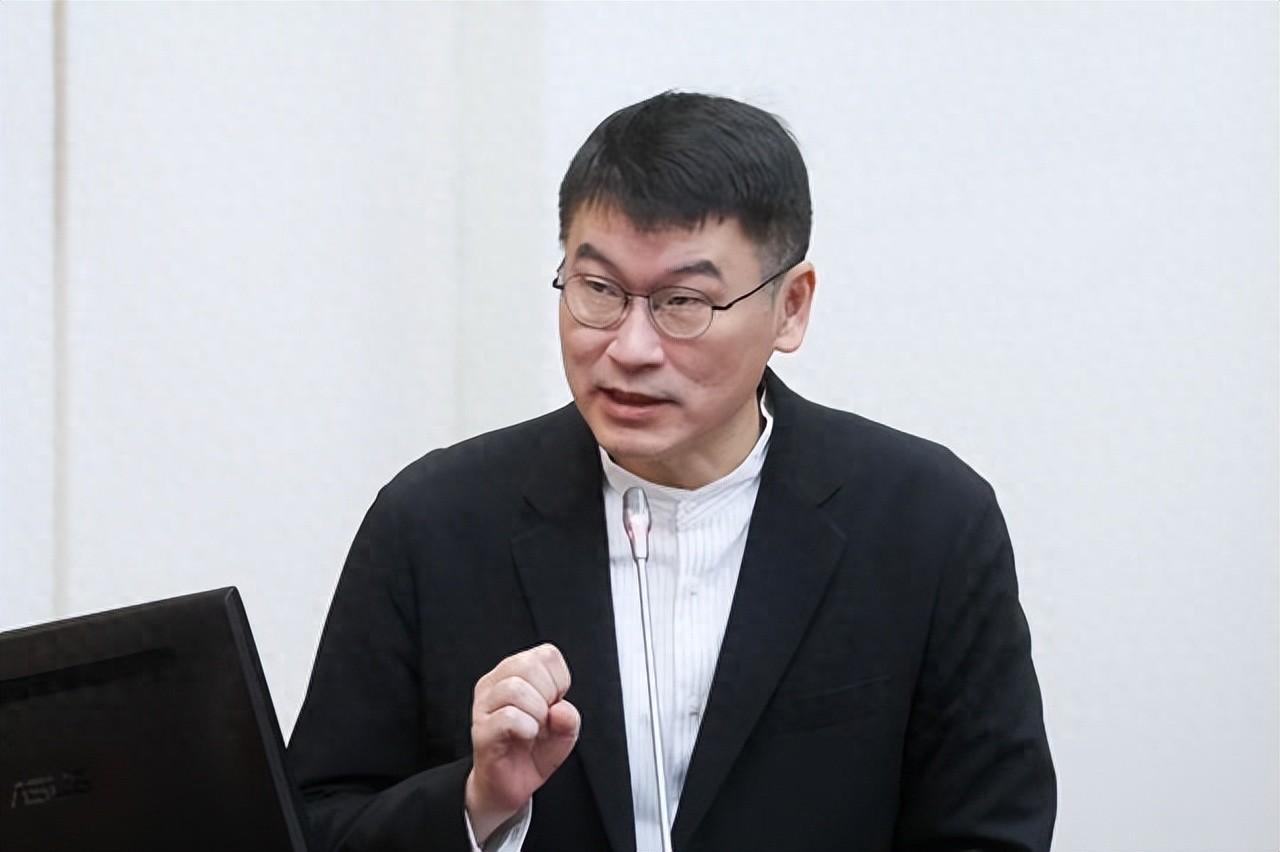 台陆委会大放厥词。台媒报道，中国大陆7月1日起正式实施《民族团结进步促进法》，