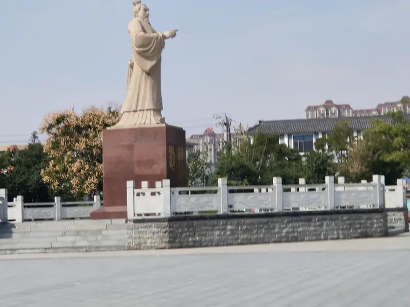刘邦是小人还是英雄？我觉得，从来不是非黑即白的单选题。