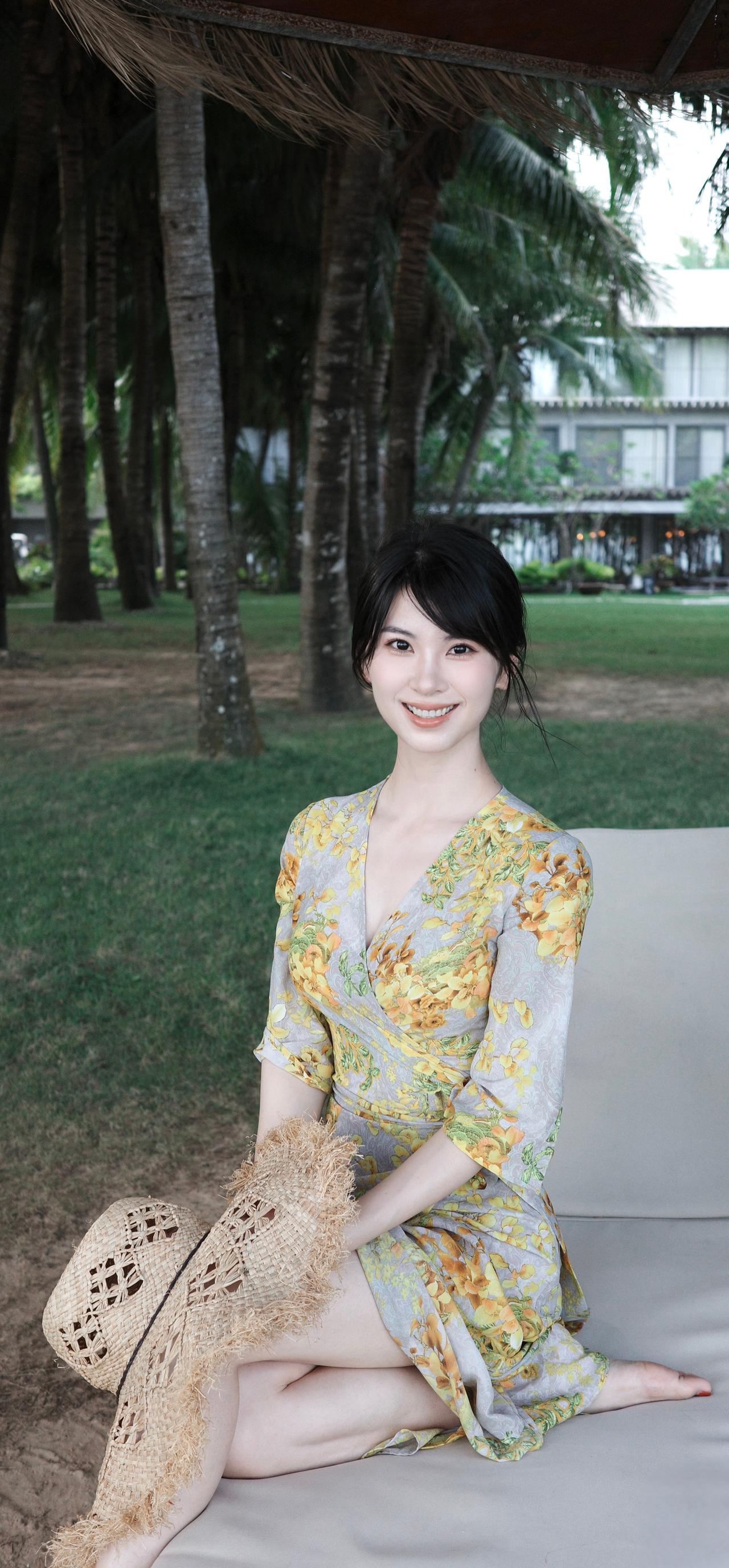 🏖️🥥🏝️，椰林凉爽，多喝椰汁，皮肤好好[比心]