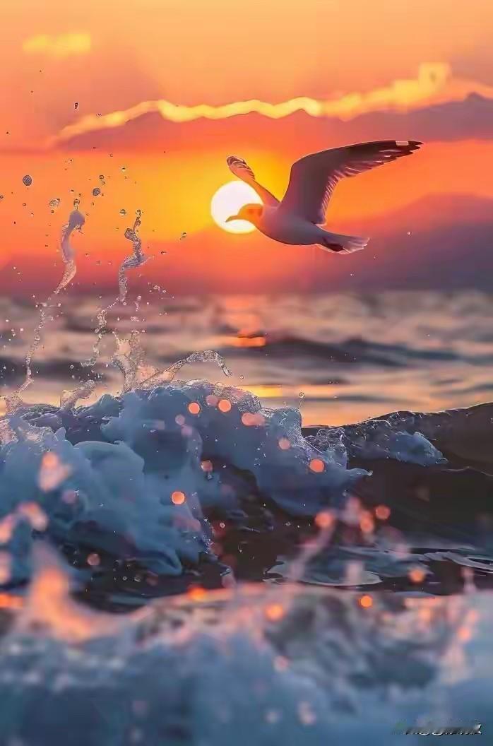 上联：浪碎金波衔霞照下联：水天一色满天红