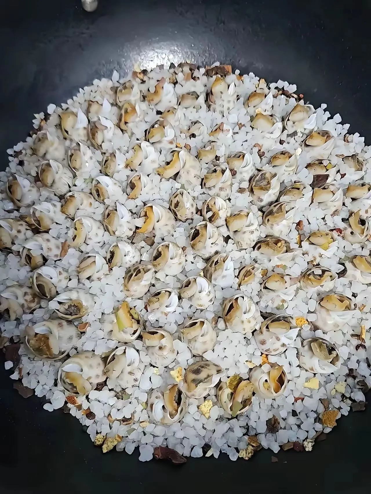 想知道这道美食的故乡在哪？名字是什么，太馋人了