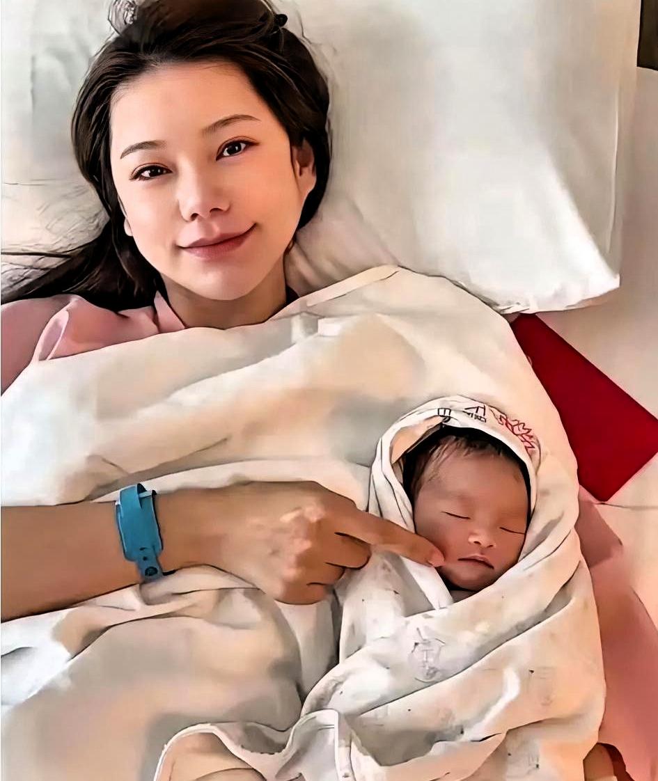 说实话，马筱梅和汪小菲这段，我第一反应就是：能撑过一年就算赢。不是我唱衰，