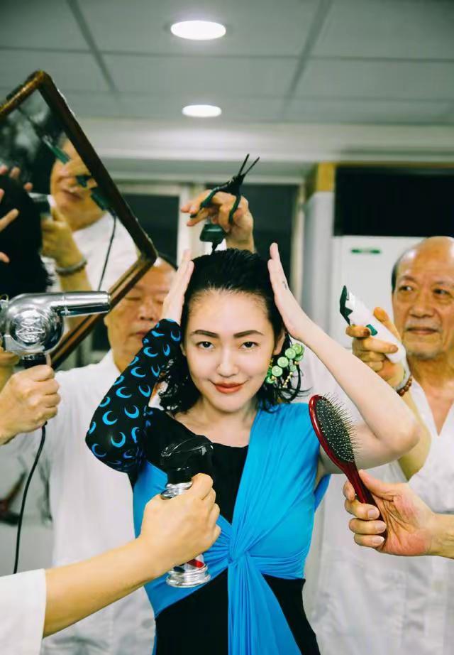 小S为什么不用试管技术生儿子呢？小S曾经自曝，自己为了生儿子吃壁虎，能拼到这一