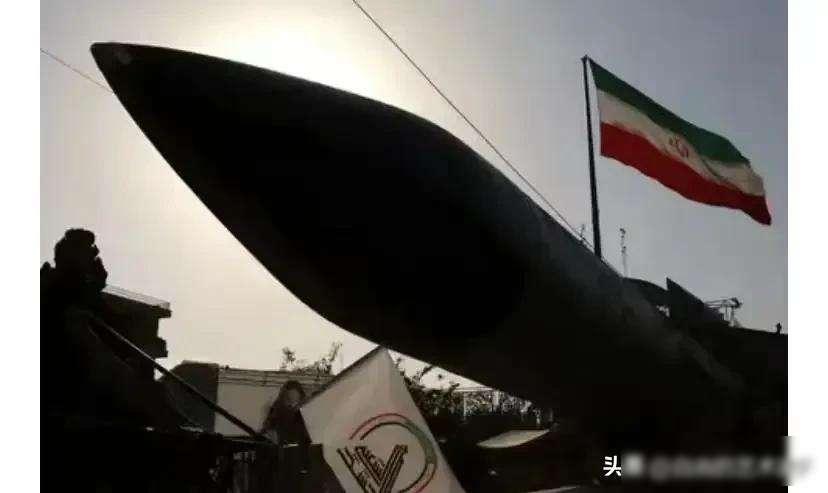 商船被拦，美说有武器，中方没吭声这件事发生在2025年11月，地点在印度洋上