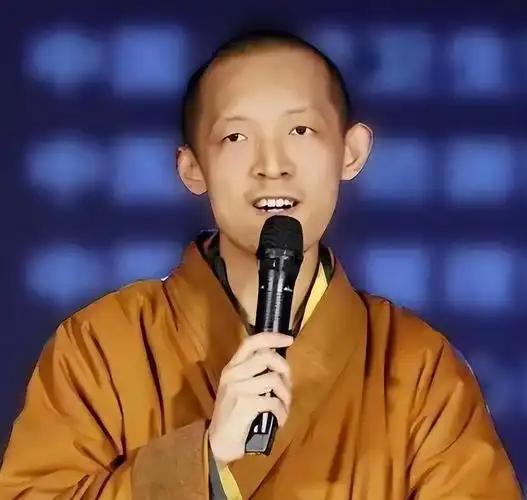 北大数学天才柳智宇出家12年后还俗。他留下了一句让无数人沉默的话：“寺庙里的