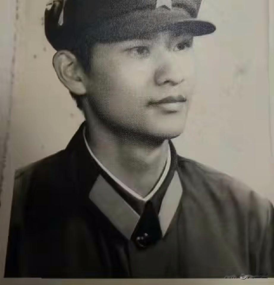 史晓阳烈士云南曲靖人，在昭通彝良出生，在昭通大关长大，1963年生。1980