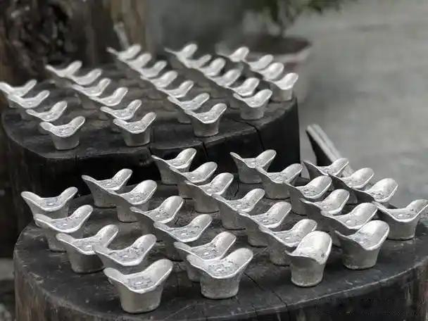 宋朝一个县令的月薪换算成今天，到底值多少？结果出乎所有人意料。先猜一个数字：