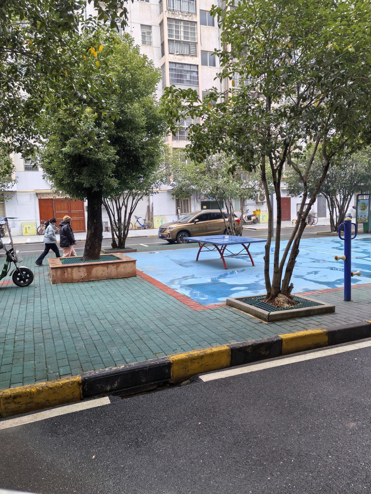 美元下跌对旅游行业的影响可不小。对于去美国旅游的人来说，这简直是福音。原本兑换一